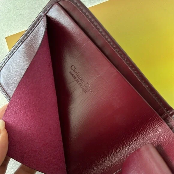 Red - Picture 8 of 12